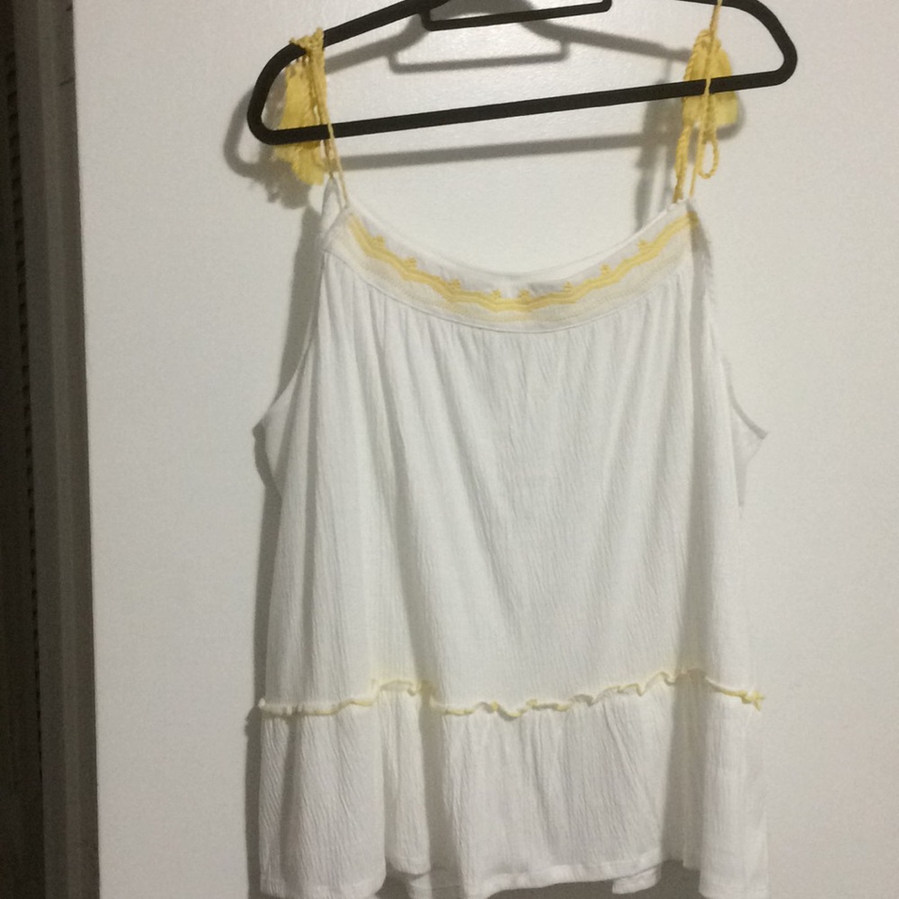 Lane Bryant 22/24 tie strap flows top